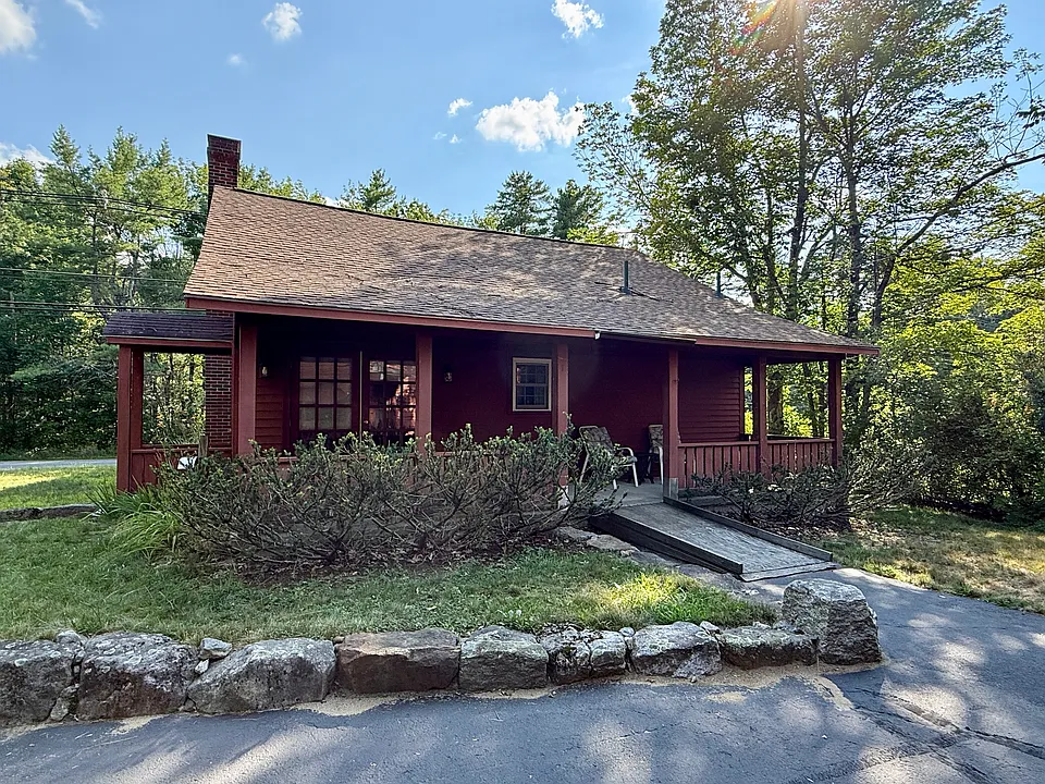 160 Emery Mills Rd