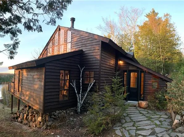 2724 River Rd, North Frontenac, ON K0H 2J0