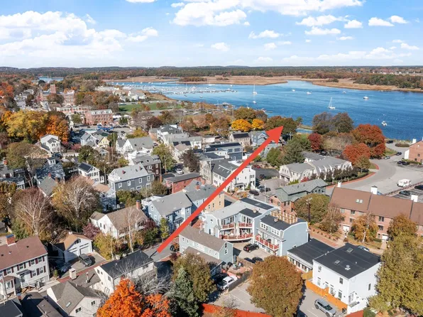 5 Boardman St #6, Newburyport, MA 01950