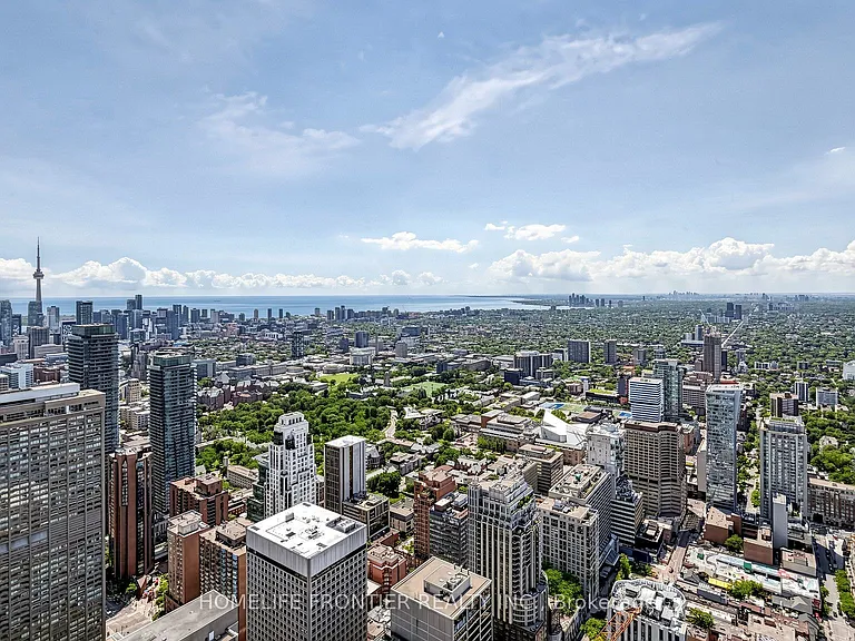 11 Yorkville Ave #LPH6401 — Photo 18