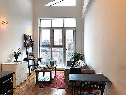1st image of 170 Meserole St APT 4R