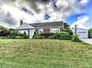 100 Hillside Rd, Hanover, PA 17331