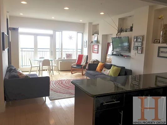 Rented by Hinds Property Group | media 15
