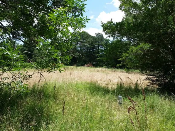 1643 Bena Ln, Hayes, VA 23072