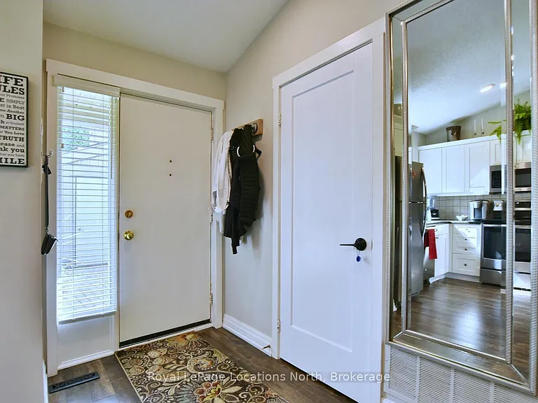 590 Oxbow Cres — Photo 10