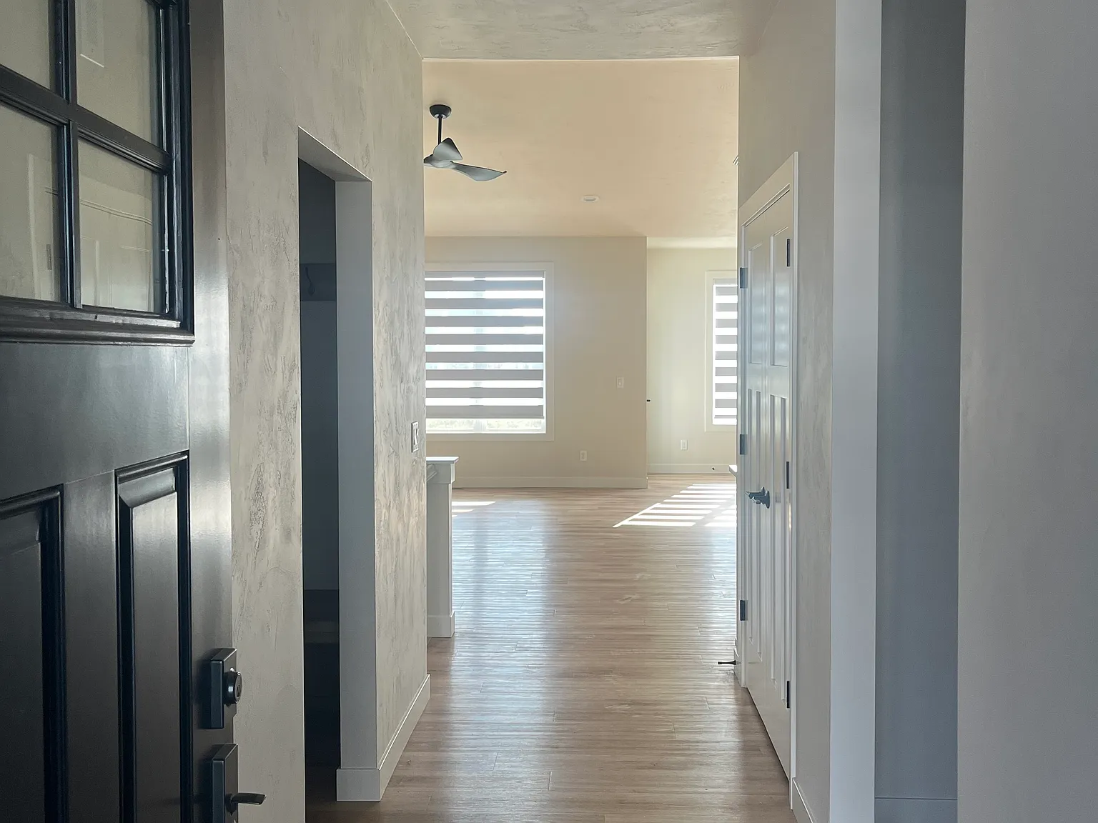 2 bed, 1664 sqft, $2,500 — Photo 2