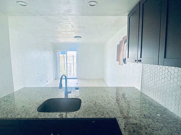 2nd image of 801 NW 47th Ave APT 917W