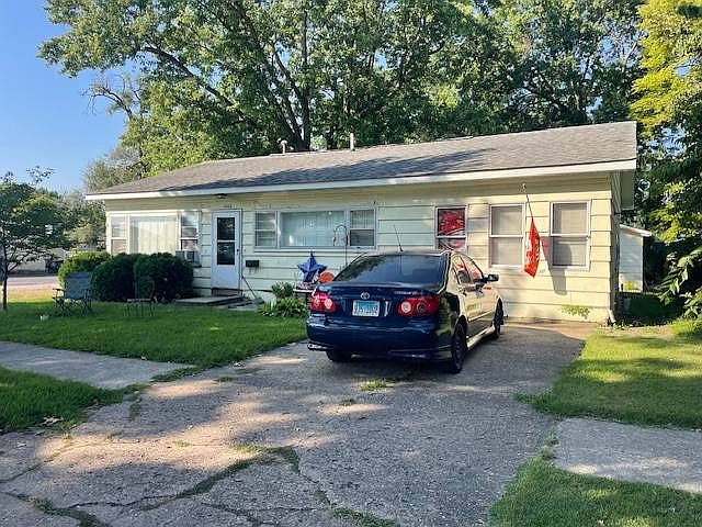 2nd image of 1406 State St