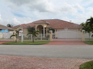 12270 SW 82nd Ter, Miami, FL 33183