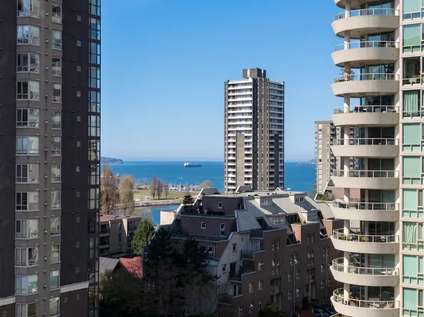 1330 Burrard St #2319, Vancouver, BC V6Z 2B8