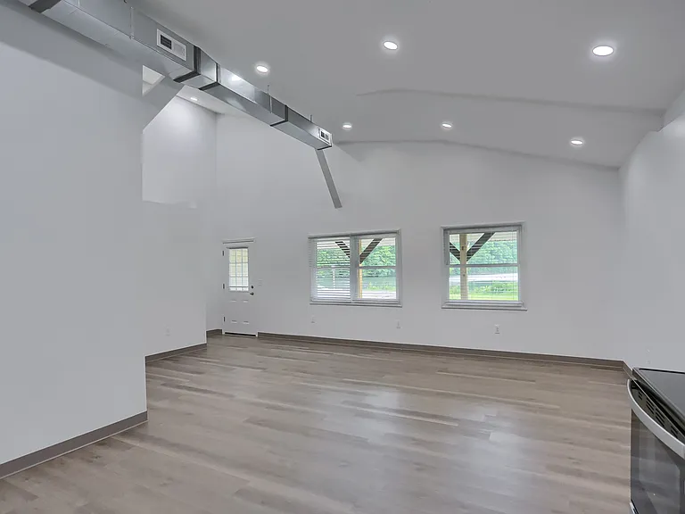 124 Kathleen Dr #5 — Photo 22