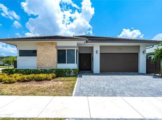 15202 SW 176th Ln, Miami, FL 33187