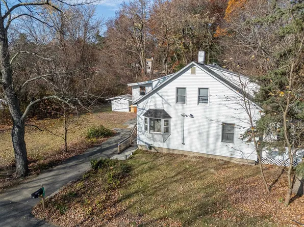 16 E Glenwood Street, Nashua, NH 03060