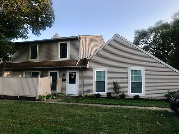 2nd image of 20375 Williamsburg Ct #223A