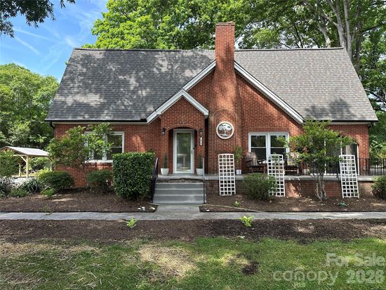 1050 Old Charlotte Rd, Concord, NC 28027