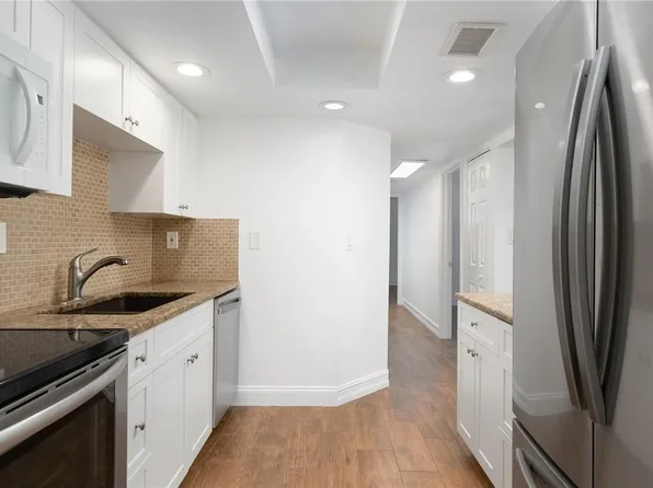 22291 Westchester Blvd APT 204, Pt Charlotte, FL 33952