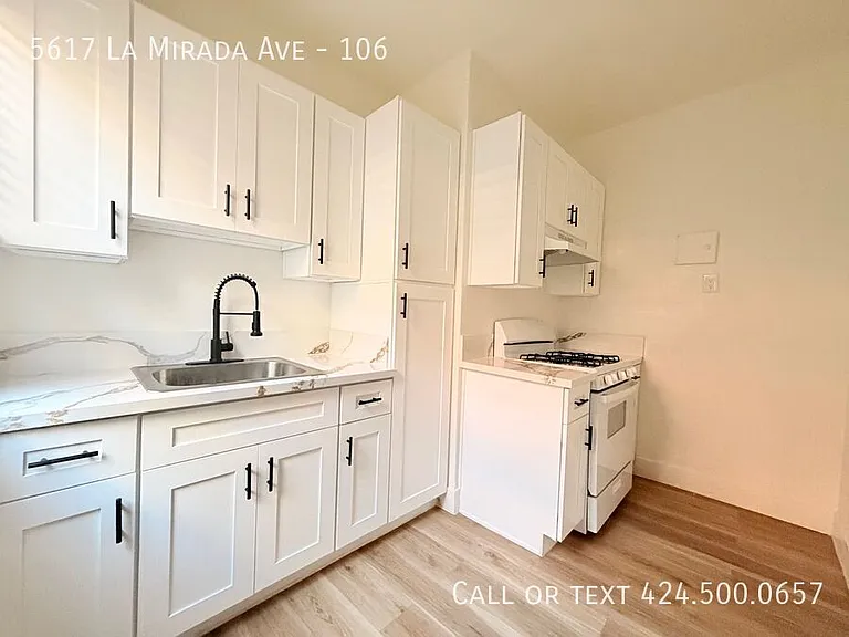 5617 La Mirada Ave — Photo 4