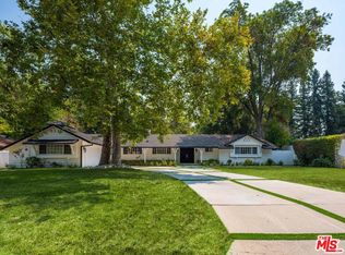 5146 Calenda Dr, Woodland Hills, CA 91367