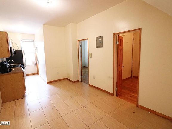 2nd image of 10 Scholes St APT 1B