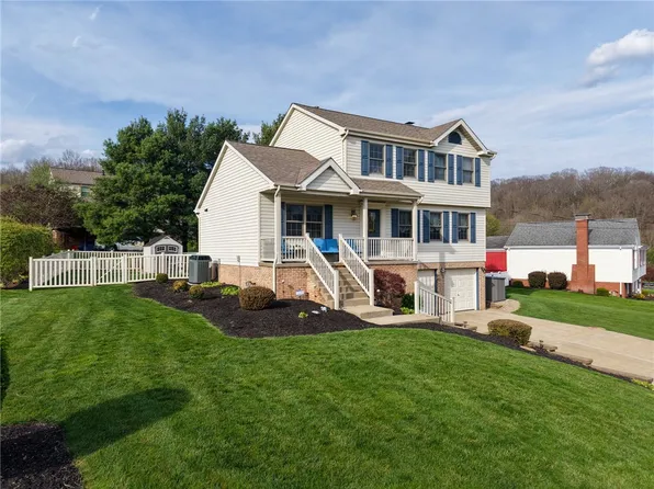 33 Ross Hollow Rd, Pittsburgh, PA 15239
