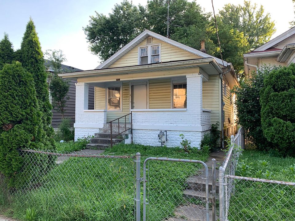 1st image of 812 S 33rd St