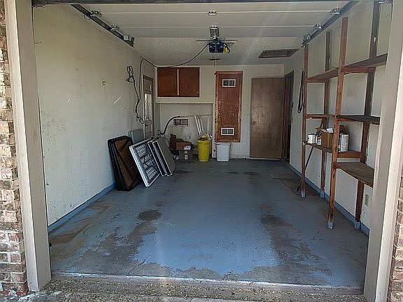 5th image of 3400 SE 13th Ave