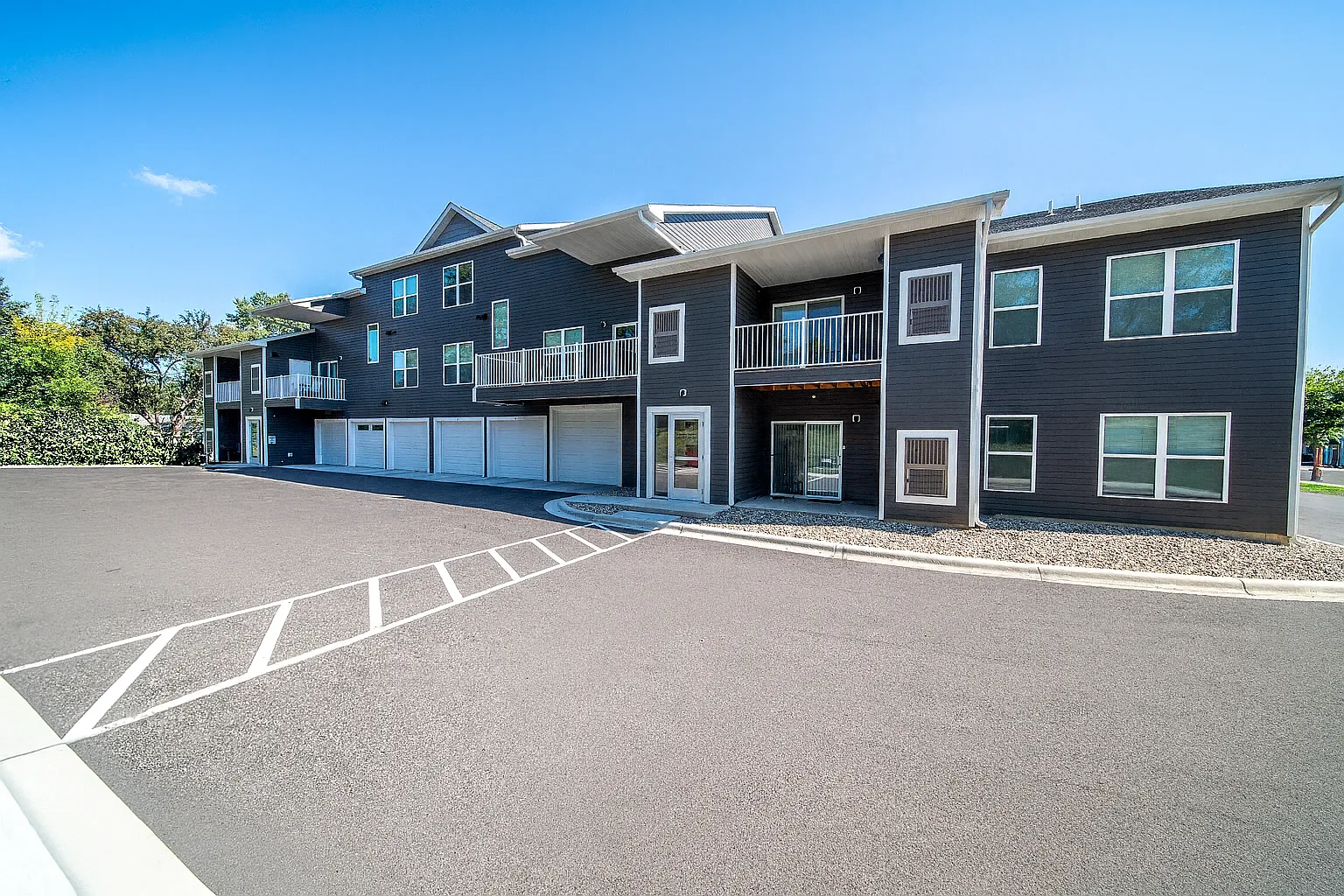 2 bed, 1520 sqft, $1,590 — Photo 1