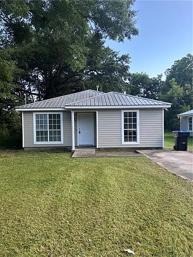 307 4th Ave Photo 1