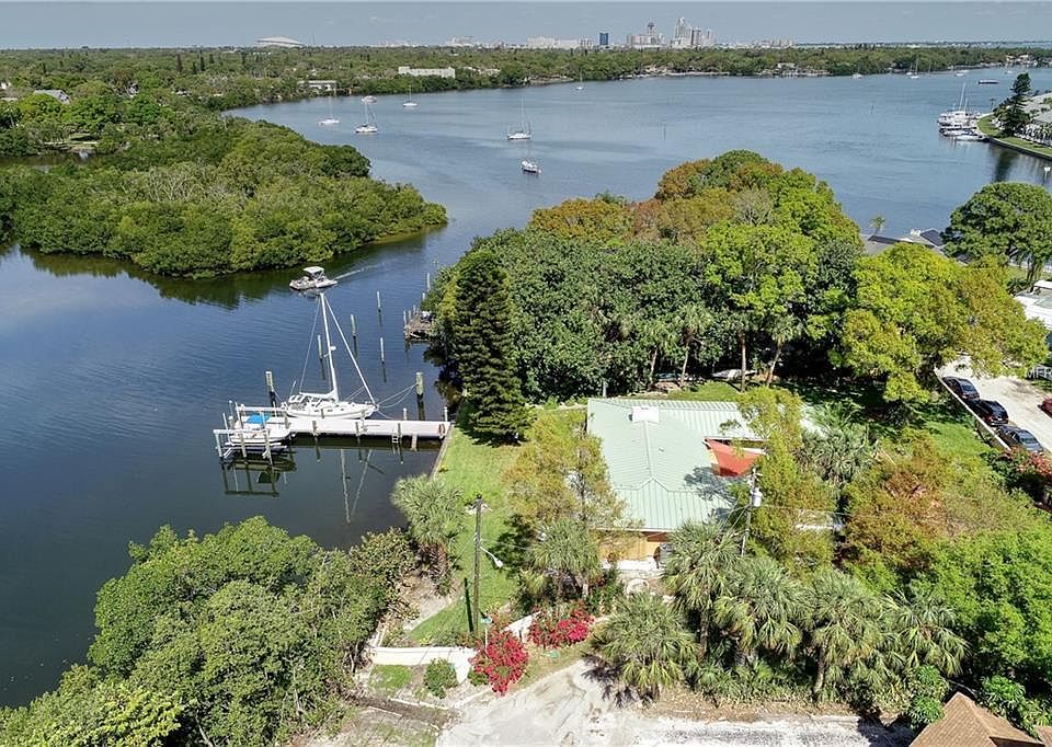 1st image of 1 Sea Ln S