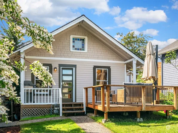 917 NE 72nd Street, Seattle, WA 98115