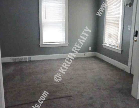 3rd image of 1217 E 113th St