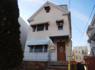 20 E 49th St, Bayonne, NJ 07002