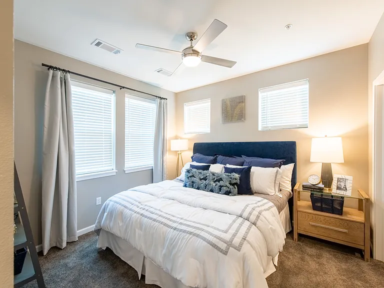 Gateway Place | Greeley, CO Apartments