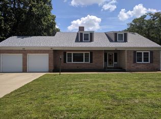 839 Roach St, Salina, KS 67401