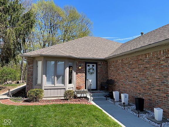 2nd image of 3362 Eden Village Pl
