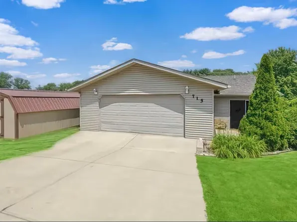 715 Pennsylvania Ave, La Porte, IN 46350