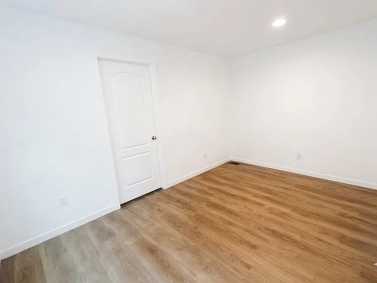 2627 S Lamb Blvd #233 — Photo 9