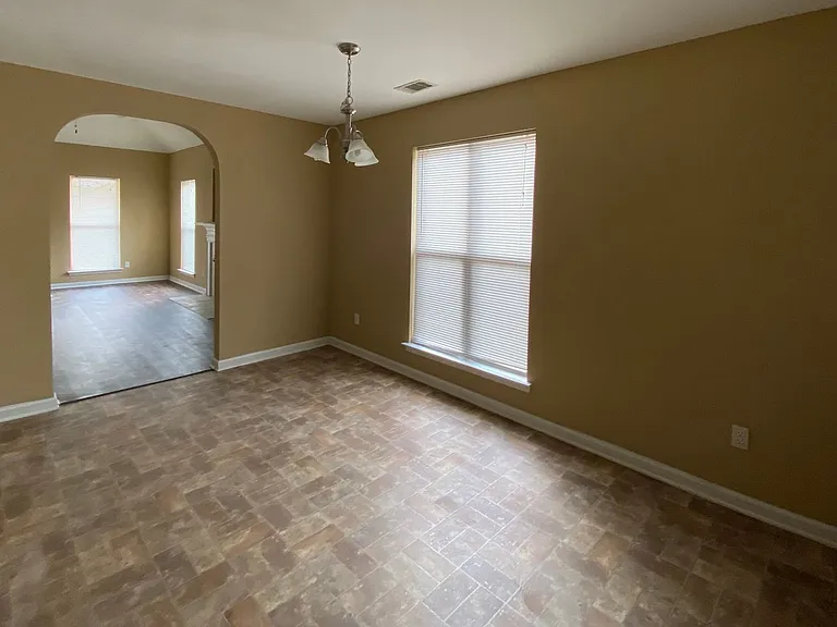 525 Fox Run Cir — Photo 15