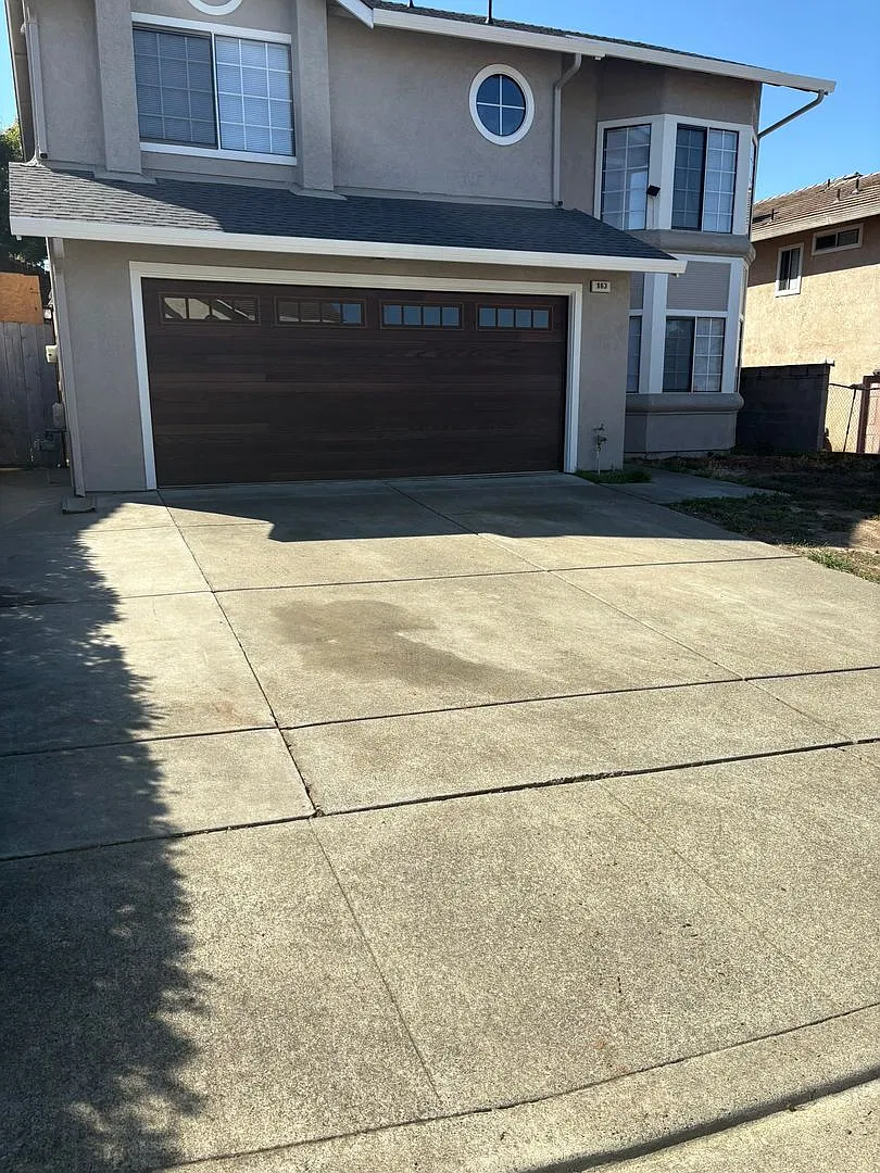 Renovated 4b/3b — Photo 1