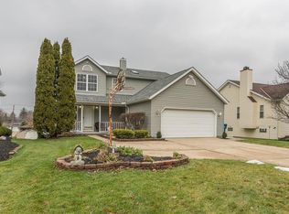 1842 W Ridgewood Dr, Parma, OH 44134