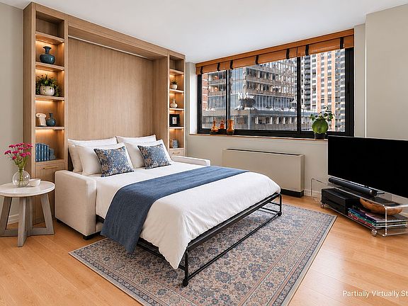 5th image of 2000 Broadway APT 7J