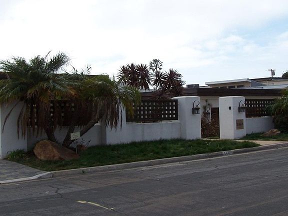 3rd image of 1441 Cottontail Ln