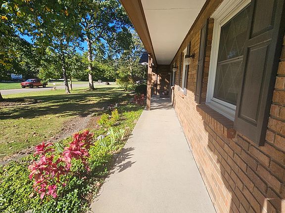 3rd image of 3388 Bauerwoods Dr