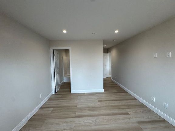 5th image of 2205 Goldenstar Ct