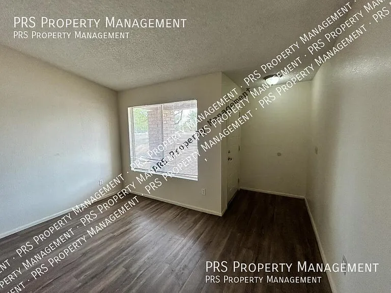 3226 N Sycamore Pl — Photo 6