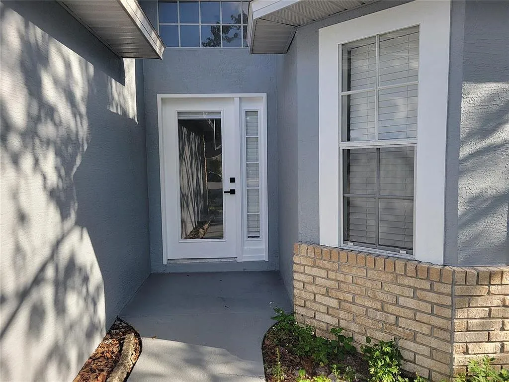 3 bed, 2.0 bath, 1455 sqft, $2,495 — Photo 2