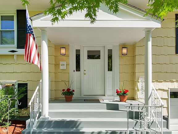 3rd image of 41 Dogwood Ln