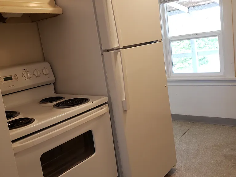 4945 NE Grand Ave #3 — Photo 6