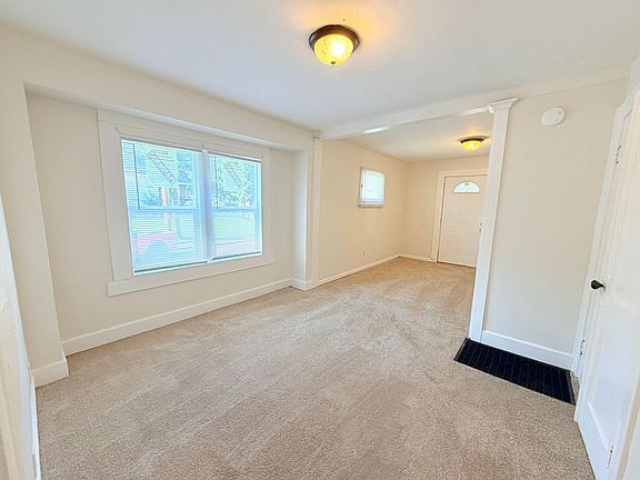 5th image of 419 S Arlington Ave