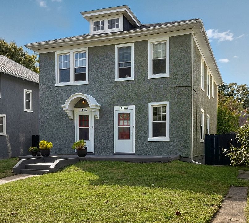 1st image of 813 W Lancaster Rd